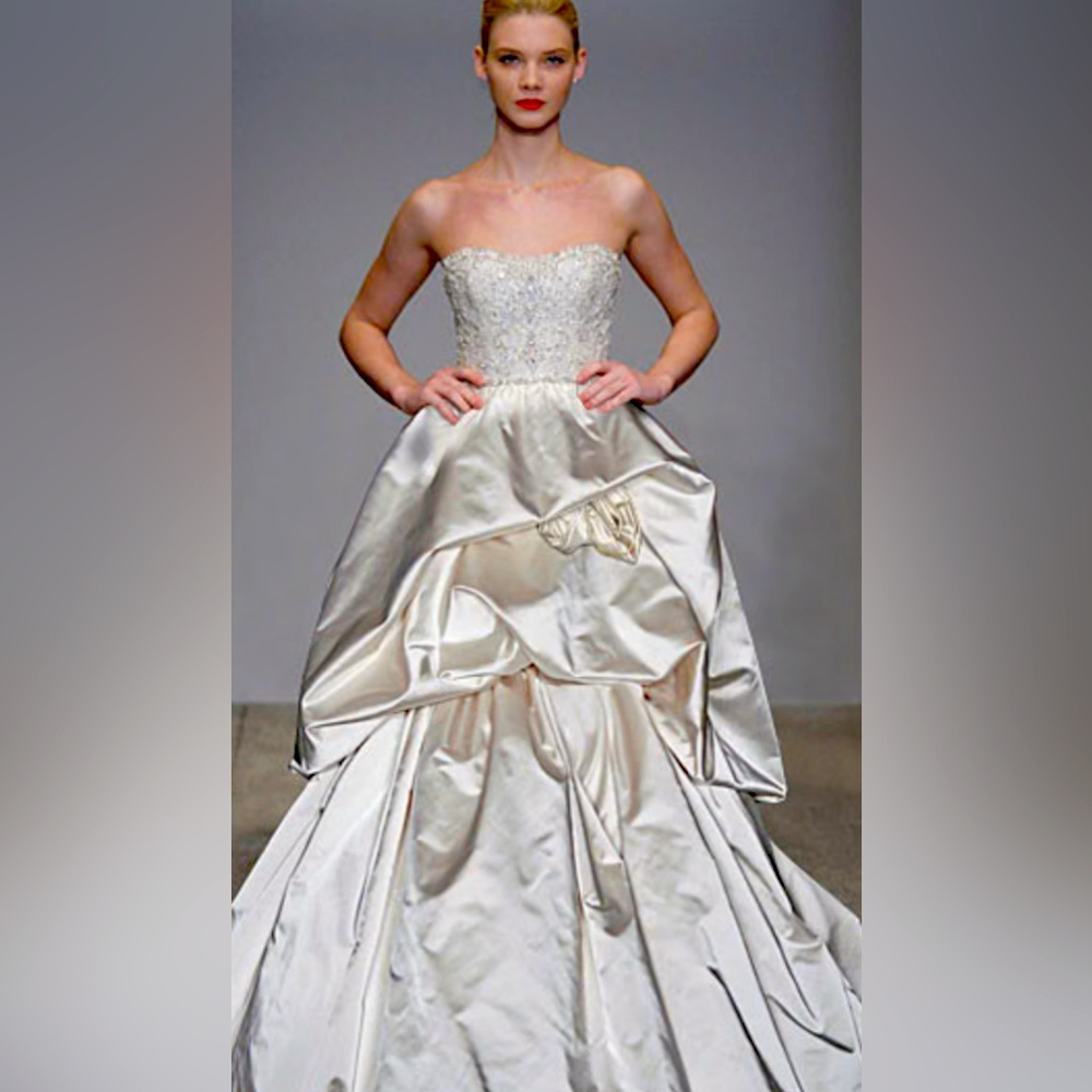 Kenneth Pool Alessandra gown